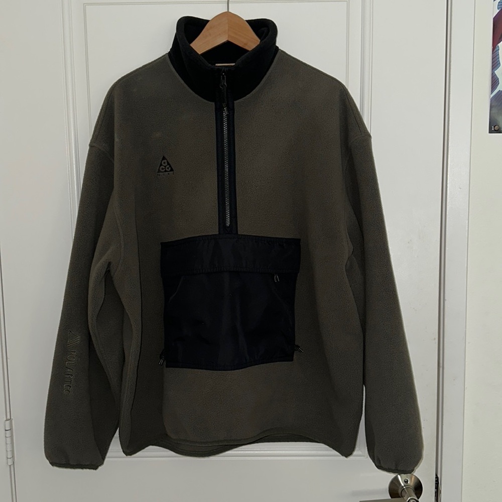 NIKE ACG OLIVE GREEN QUARTER ZIP